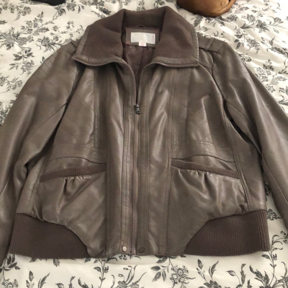 Jacket - Picture 2 of 3